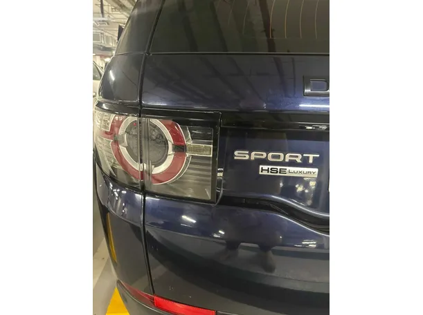 Car image 30