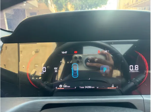Car image 18