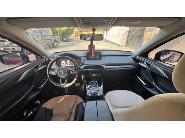 Car image 15
