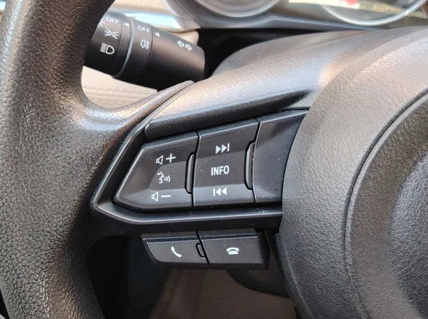 Car image 27