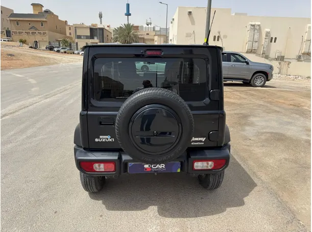 Car image 6