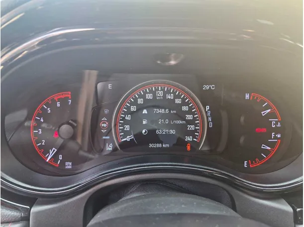 Car image 20