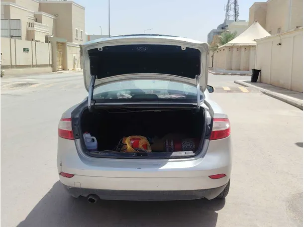 Car image 22