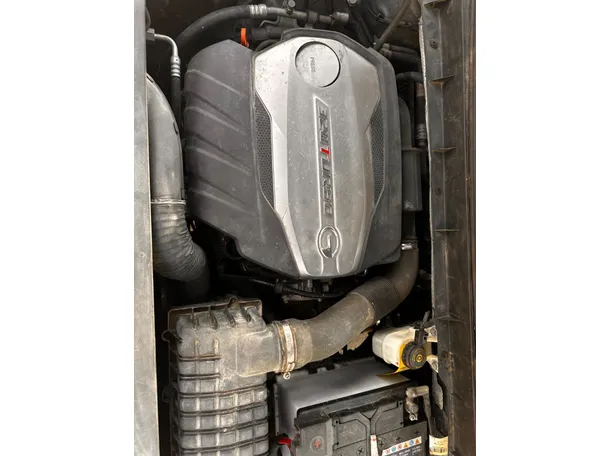 Car image 25