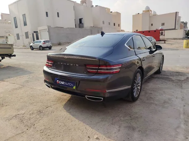 Car image 6
