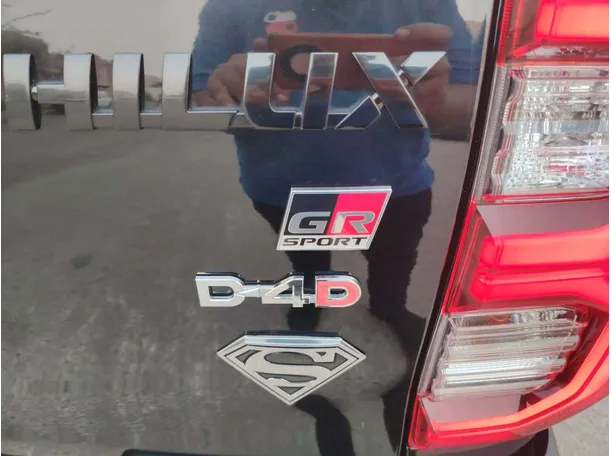 Car image 36