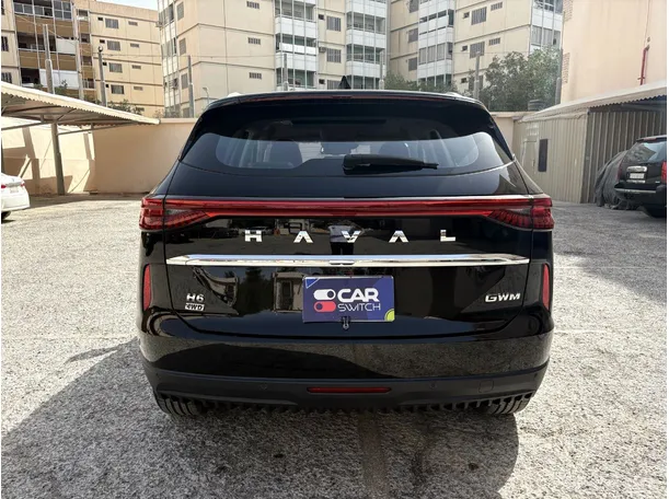 Car image 6