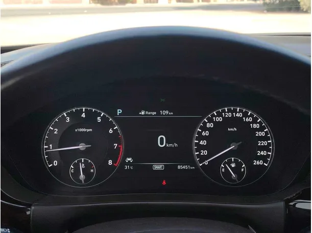 Car image 25
