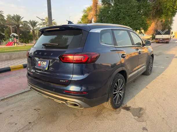 Car image 5