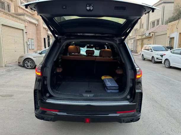 Car image 22