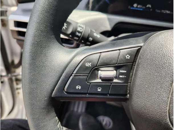 Car image 39