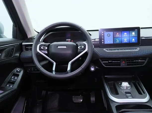 Car image 15