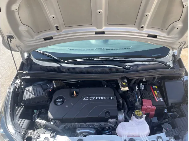 Car image 25