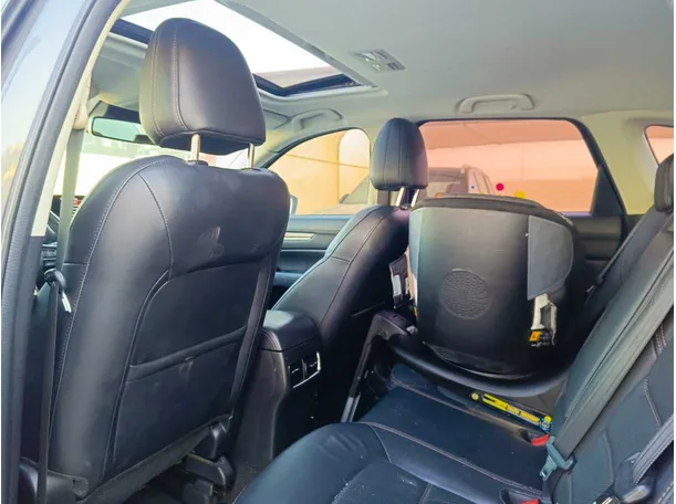 Car image 20