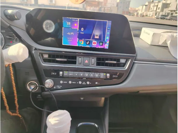 Car image 23