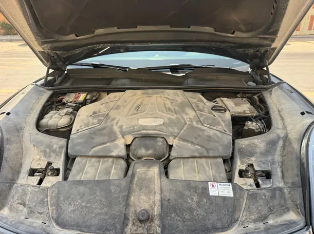 Car image 23