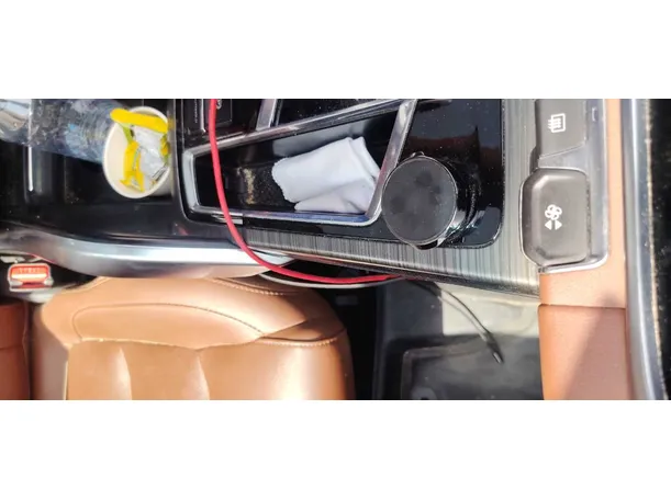 Car image 32