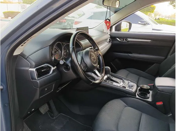 Car image 11