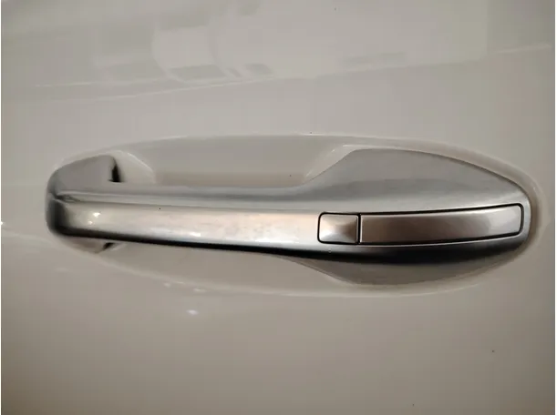 Car image 31