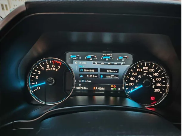 Car image 30
