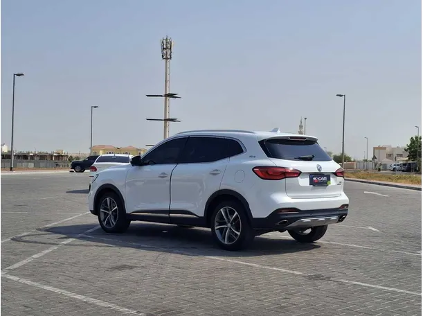 Car image 7