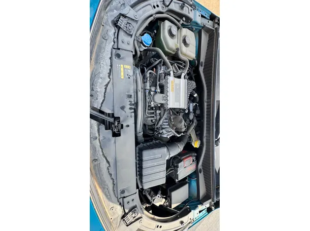 Car image 28