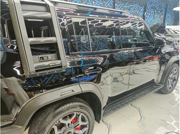 Car image 8