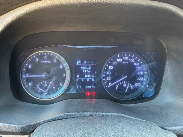 Car image 18