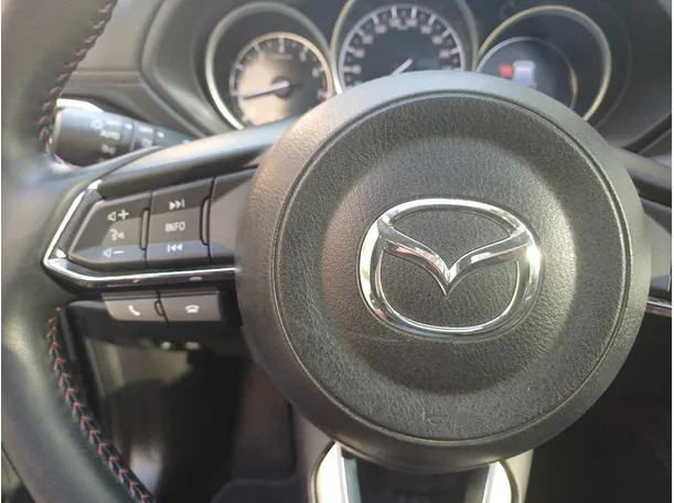 Car image 21
