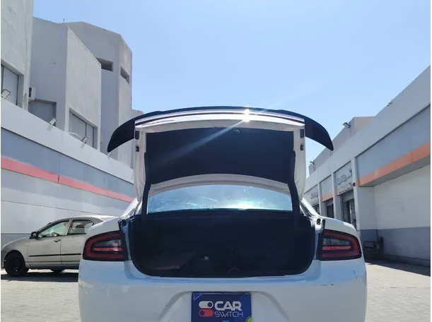 Car image 24