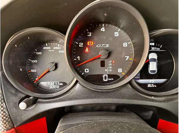 Car image 24