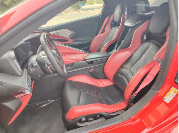 Car image 12