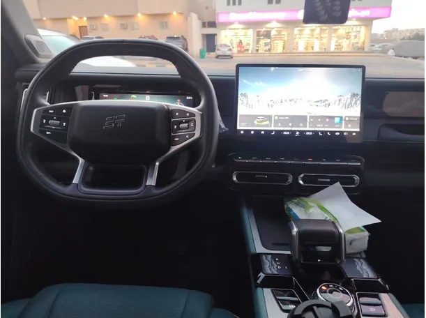 Car image 20