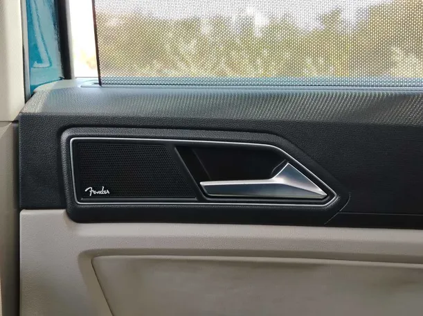 Car image 37
