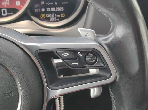 Car image 23