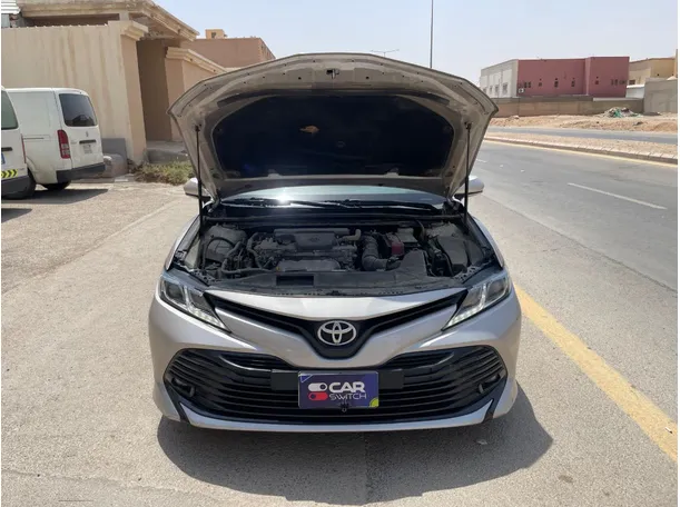 Car image 24