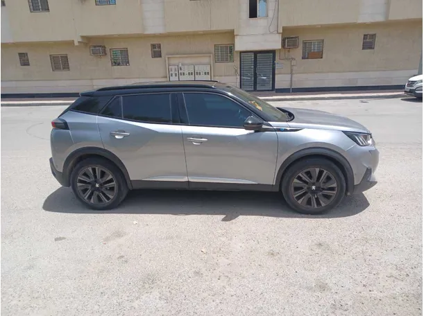 Car image 22