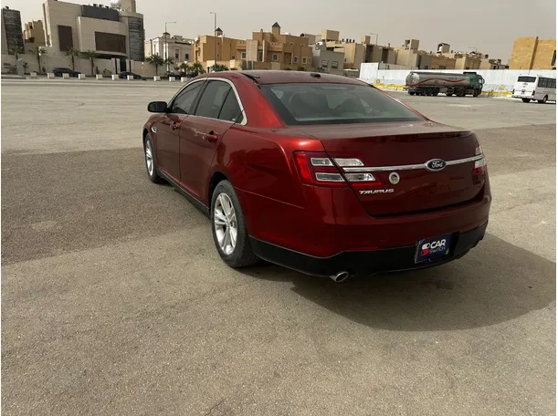Car image 7