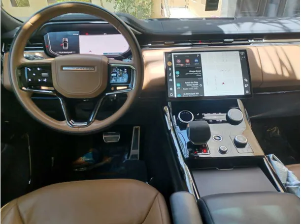 Car image 17
