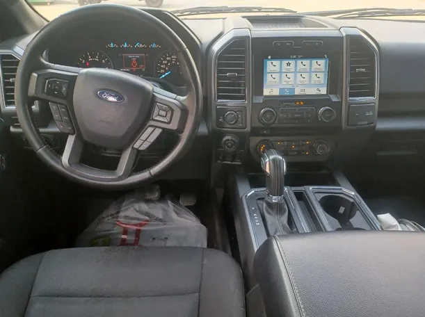 Car image 16