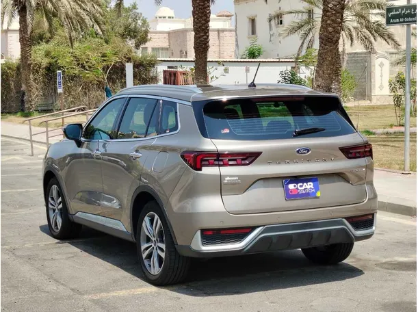 Car image 7