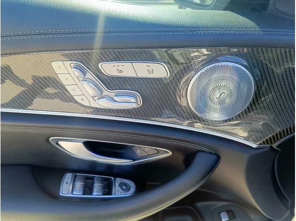 Car image 38