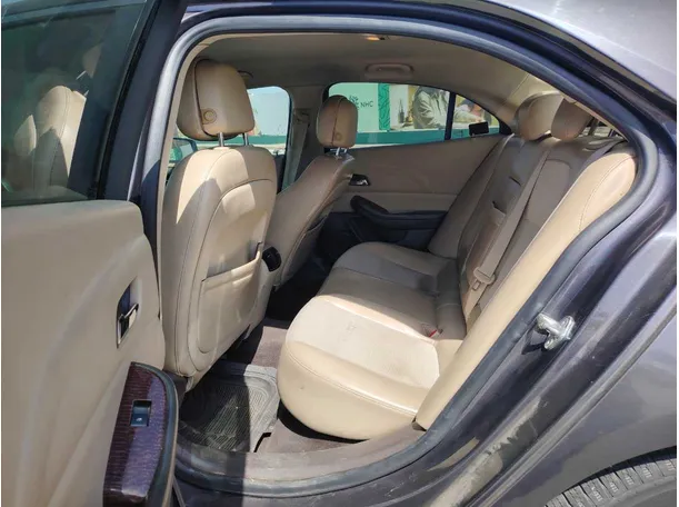 Car image 15