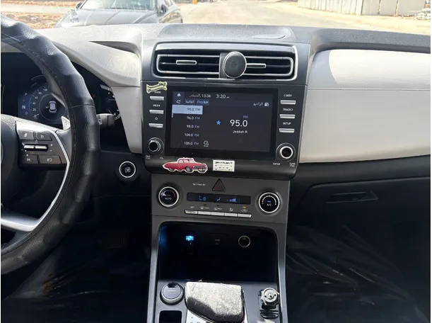 Car image 20