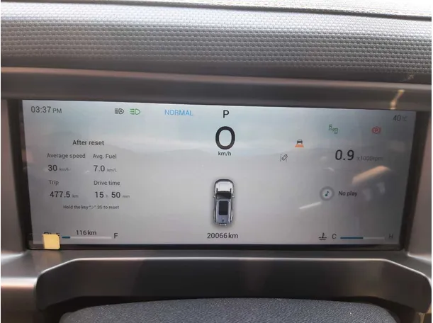 Car image 18