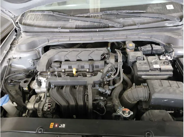 Car image 15