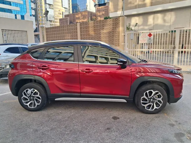 Car image 8