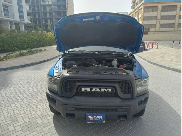 Car image 28