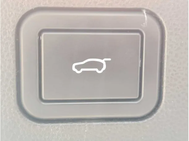 Car image 38