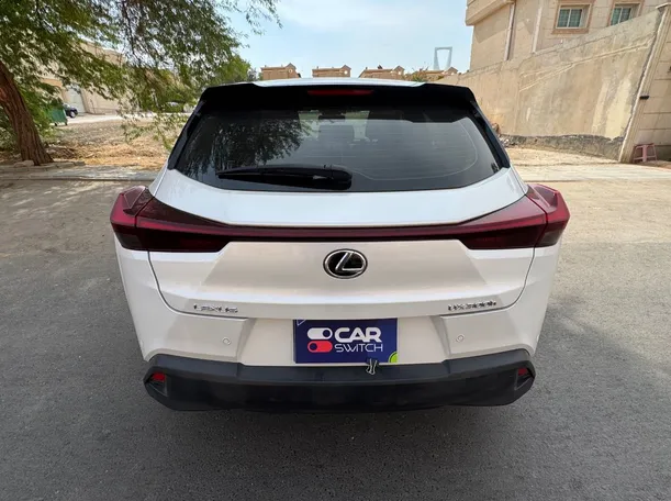Car image 6